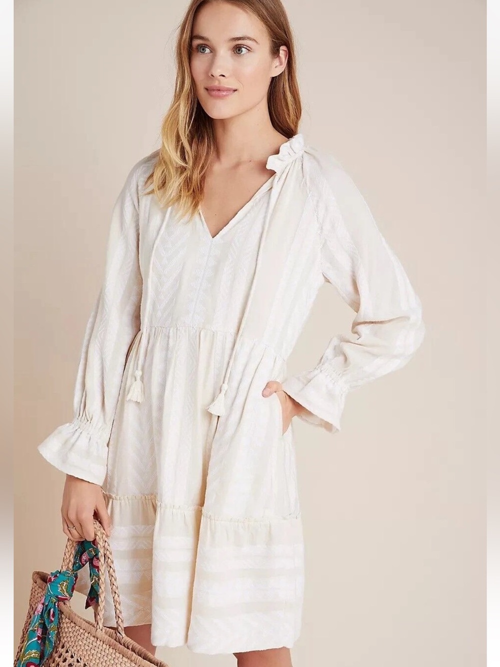 Maeve by Anthropology Cream V‑Neck Tiered Long Sleeve Dress size XSP